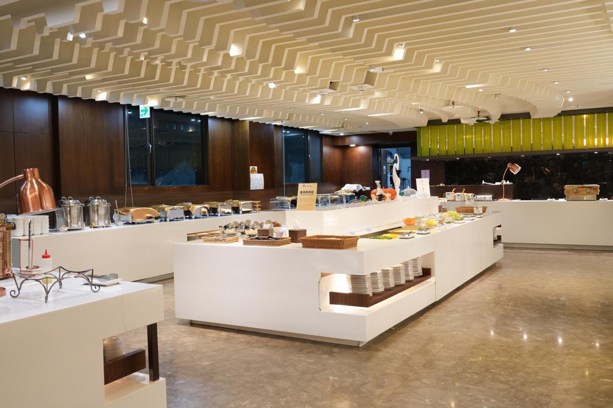Hiyeshotel勤天商旅-花蓮館 Hualien Exterior foto