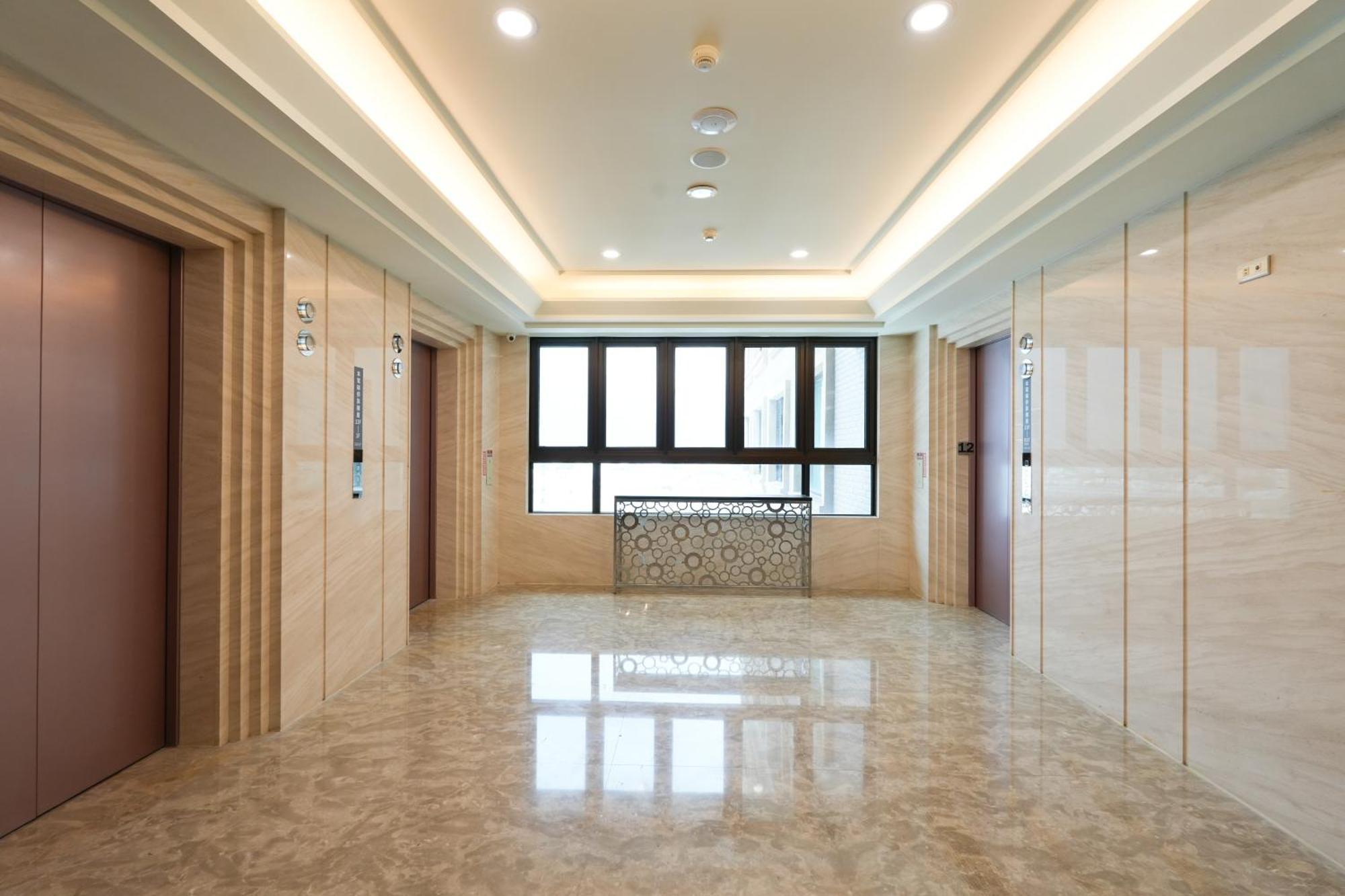 Hiyeshotel勤天商旅-花蓮館 Hualien Exterior foto